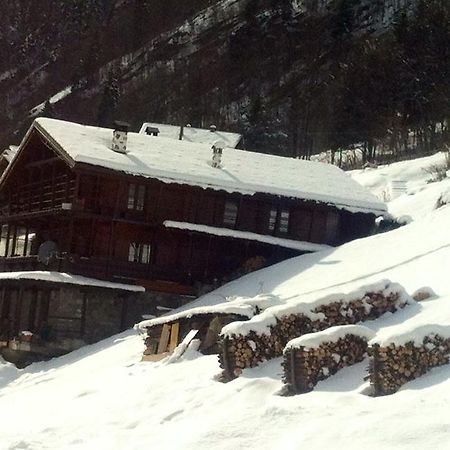 Residence Casa Dei Fiori Alagna Valsesia Bagian luar foto